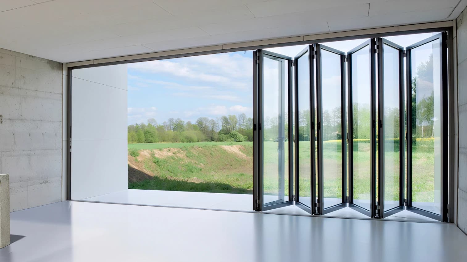68 / 58 Non-Thermal-Break Folding Door